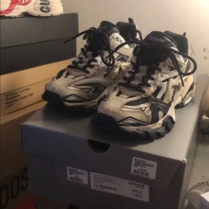 Balenciaga track 2 beige